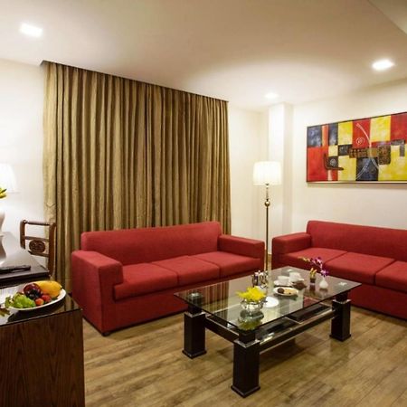 Taurus Sarovar Portico Нью-Дели Экстерьер фото