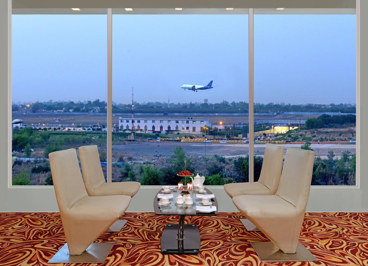 Taurus Sarovar Portico Нью-Дели Экстерьер фото