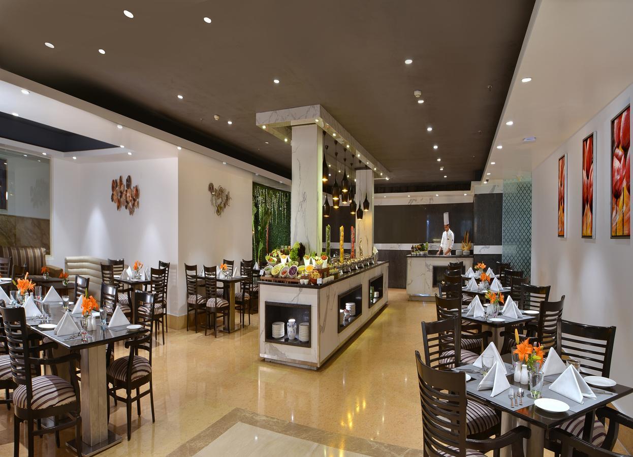 Taurus Sarovar Portico Нью-Дели Экстерьер фото