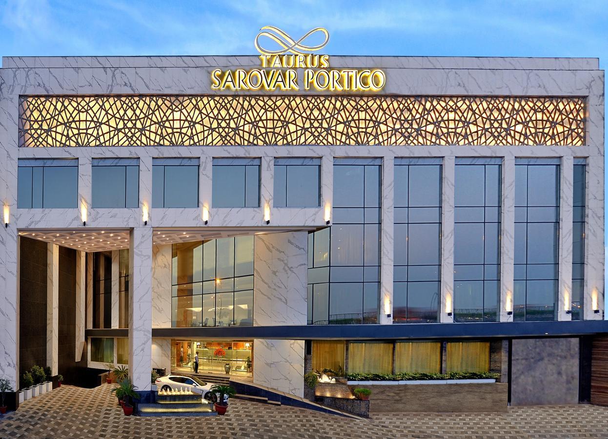 Taurus Sarovar Portico Нью-Дели Экстерьер фото